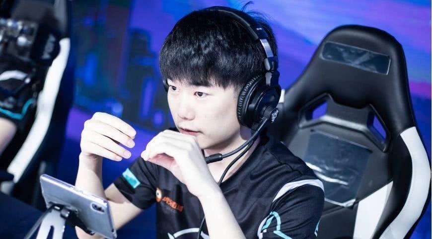 破釜沉舟 一战功成！Vitality捧杯IEM冬季赛