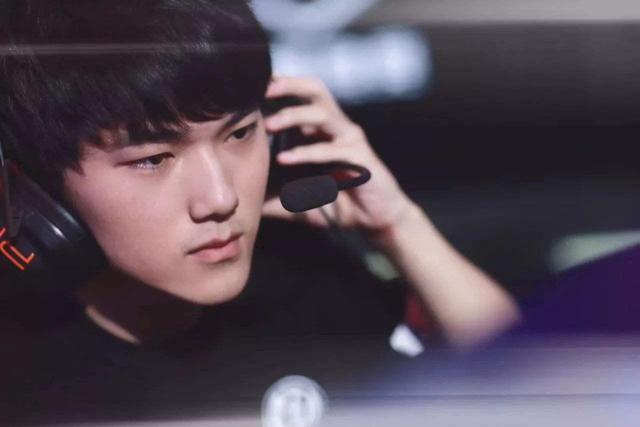 WBG夏季赛大名单：主教练Daeny 打野Weiwei加入轮换