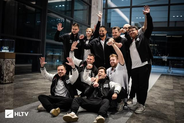 一串五！TES成为LPL历史上季后赛击败队伍最多的优胜者