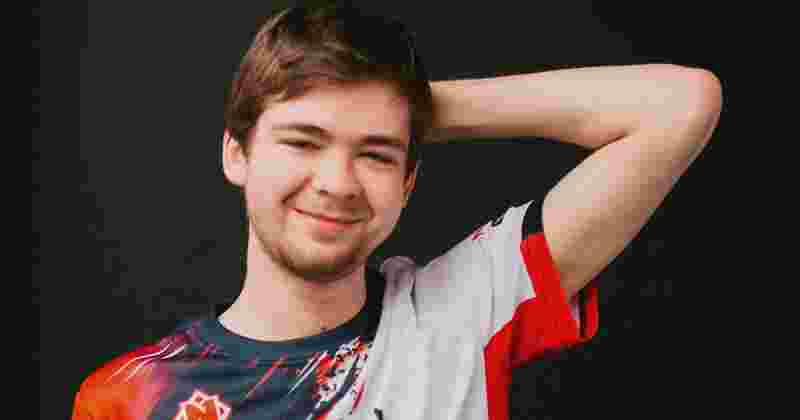 UP群访 Ning：我虽然真的很久没玩过千珏了 但队友们都相信了我